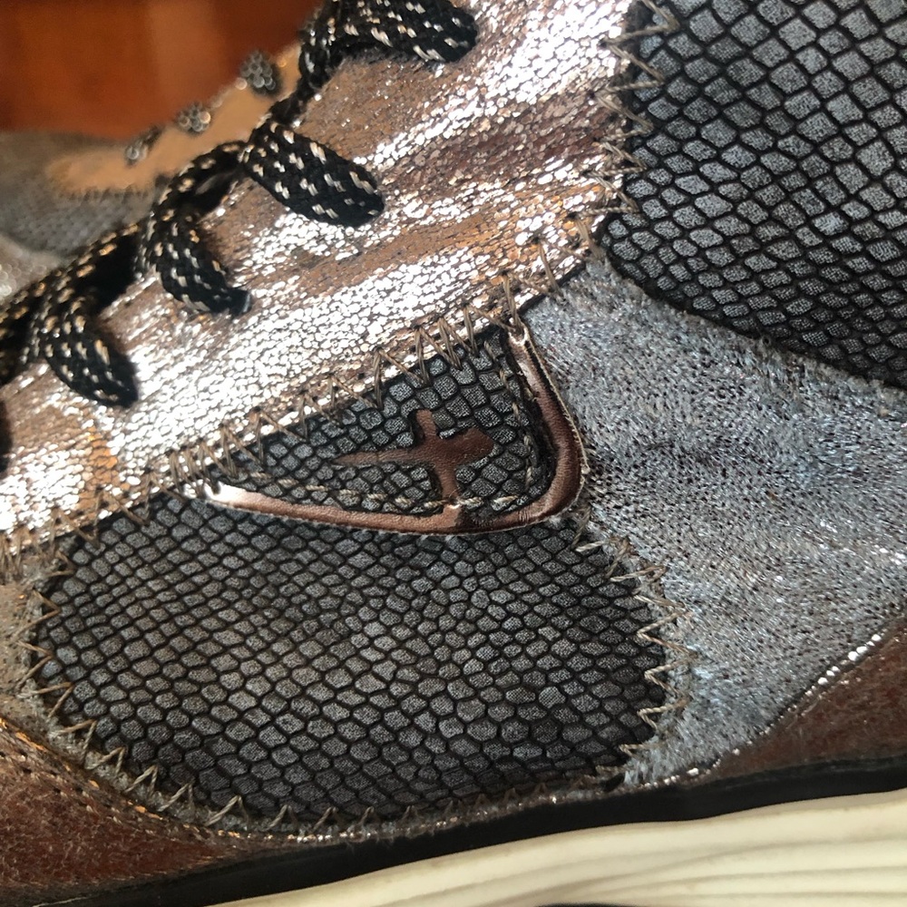 Tamaris Metallic Sneakers 38/8 - Picture 5 of 10